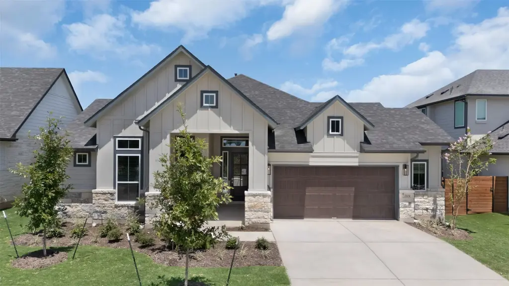 2104 Tobiano Trce, Georgetown