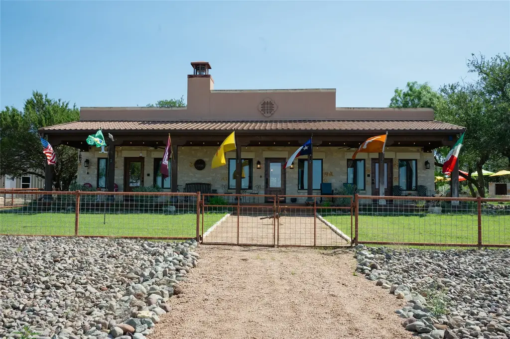 19348 N Us Highway 281 Highway, Lampasas
