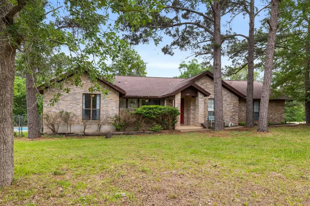 205 Kamakoa Ln, Bastrop
