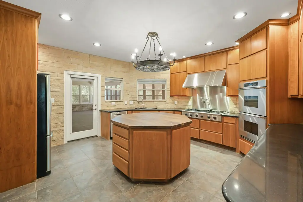507 Arbors Cir, Elgin