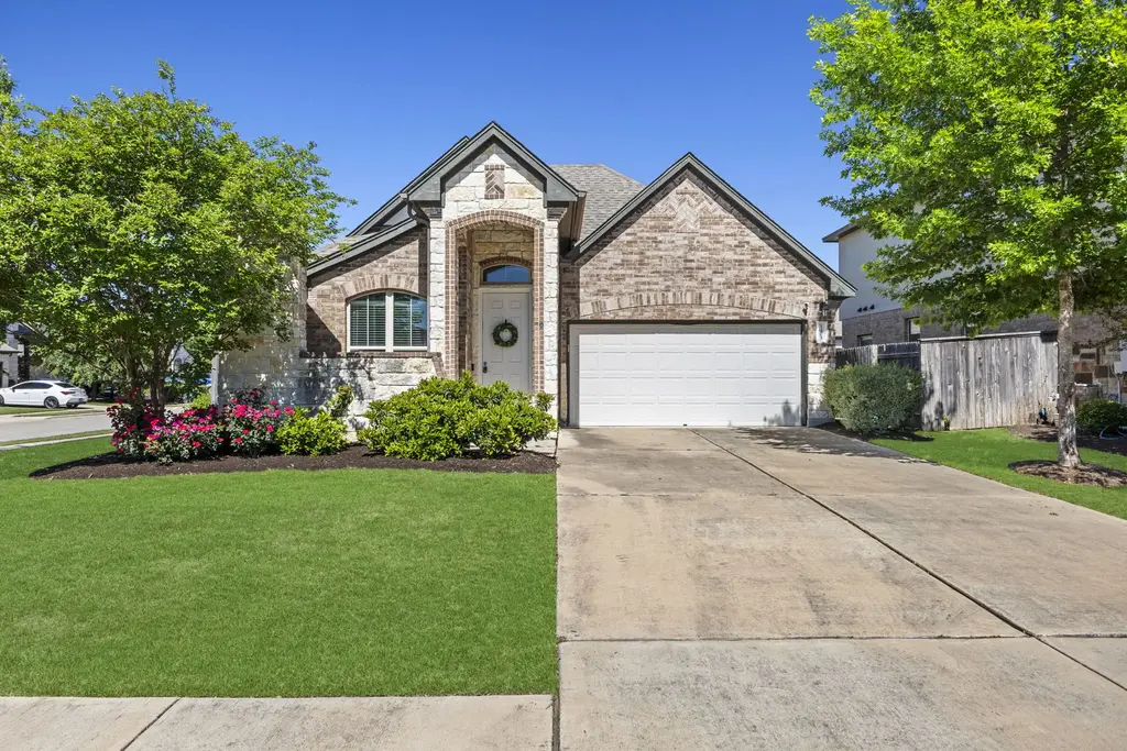 1401 Clearwing Cir, Georgetown