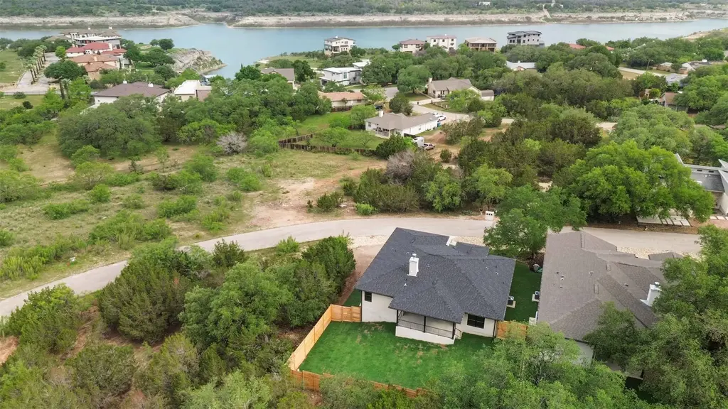 21822 Ticonderoga Ave, Lago Vista