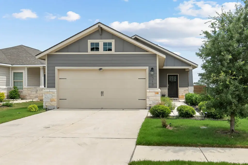 316 Ancellotta Way, Leander