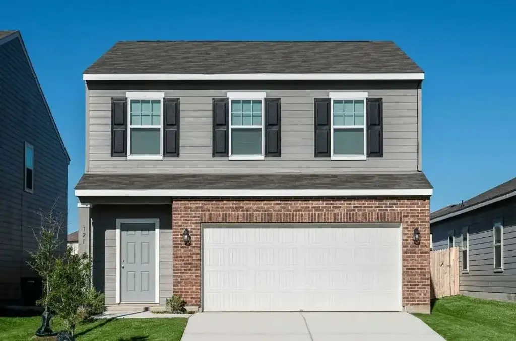 325 Enforcer Loop, Jarrell