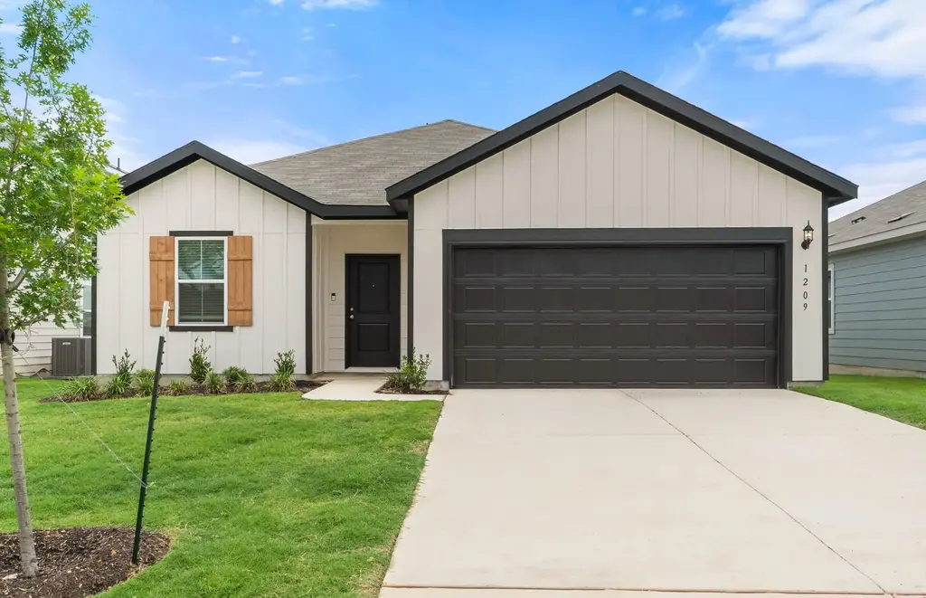 1209 Crimson Sky Ct, Belton