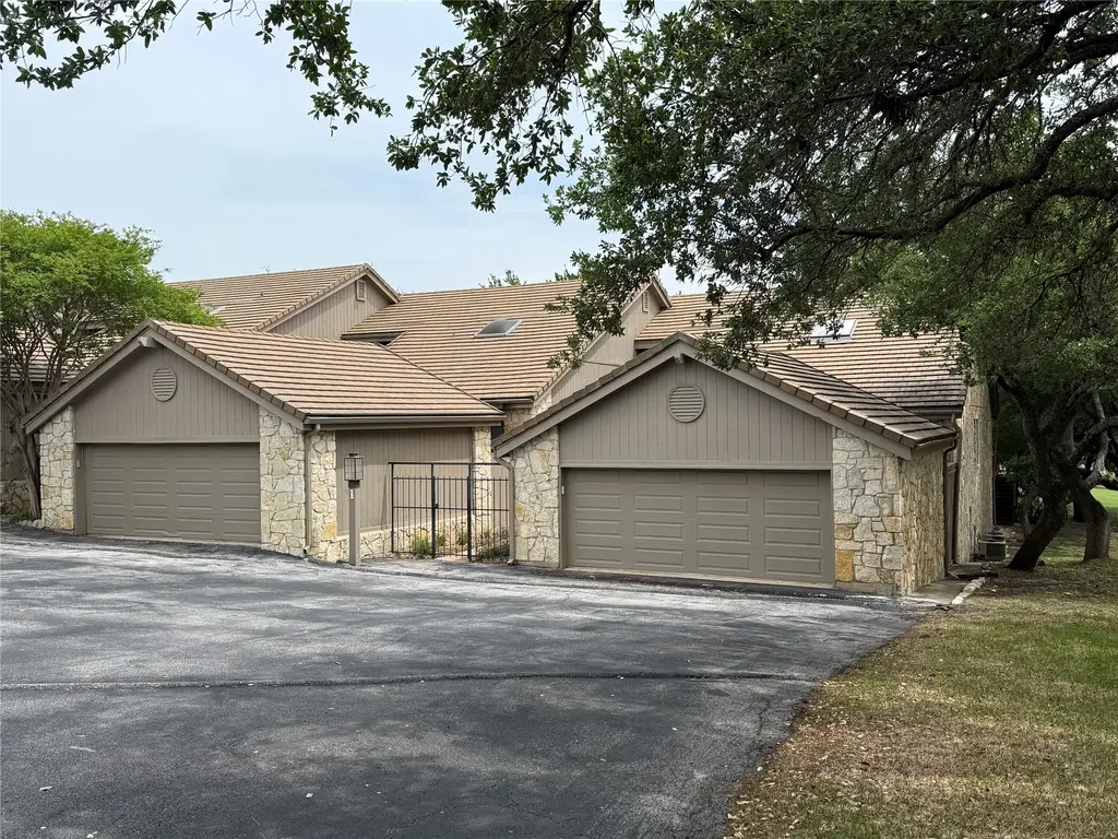 109 Lachite 1, Horseshoe Bay