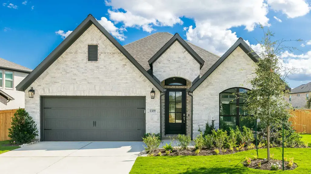 1309 Scenic Green Loop, Georgetown