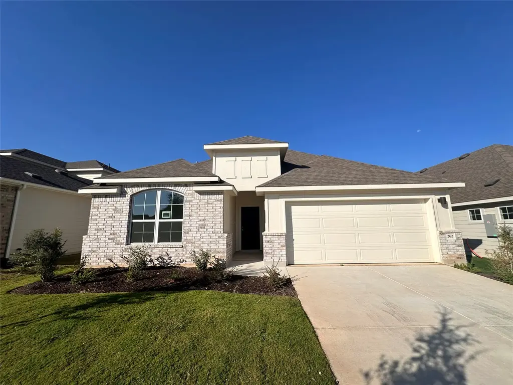 262 Seattle Slew Dr, Jarrell