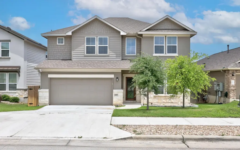 257 Falling Star Ln, Georgetown