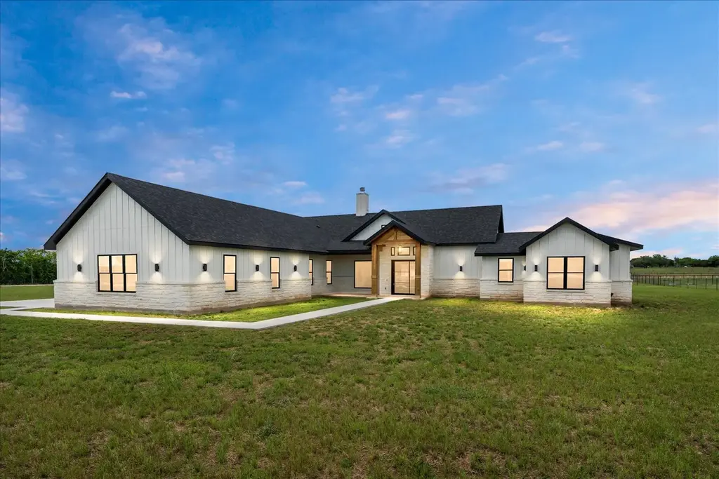 1754 County Road 146, Georgetown