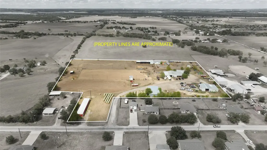 3484 W Amity Rd, Salado