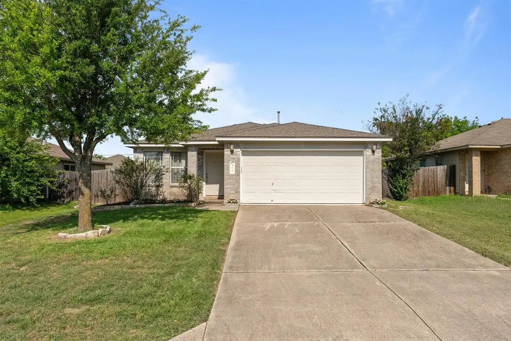 404 Paige Bnd, Hutto
