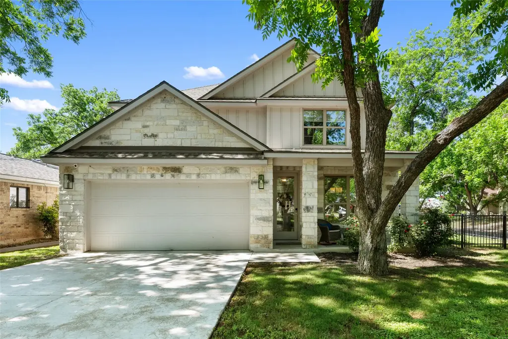 417 Wichita St, Meadowlakes