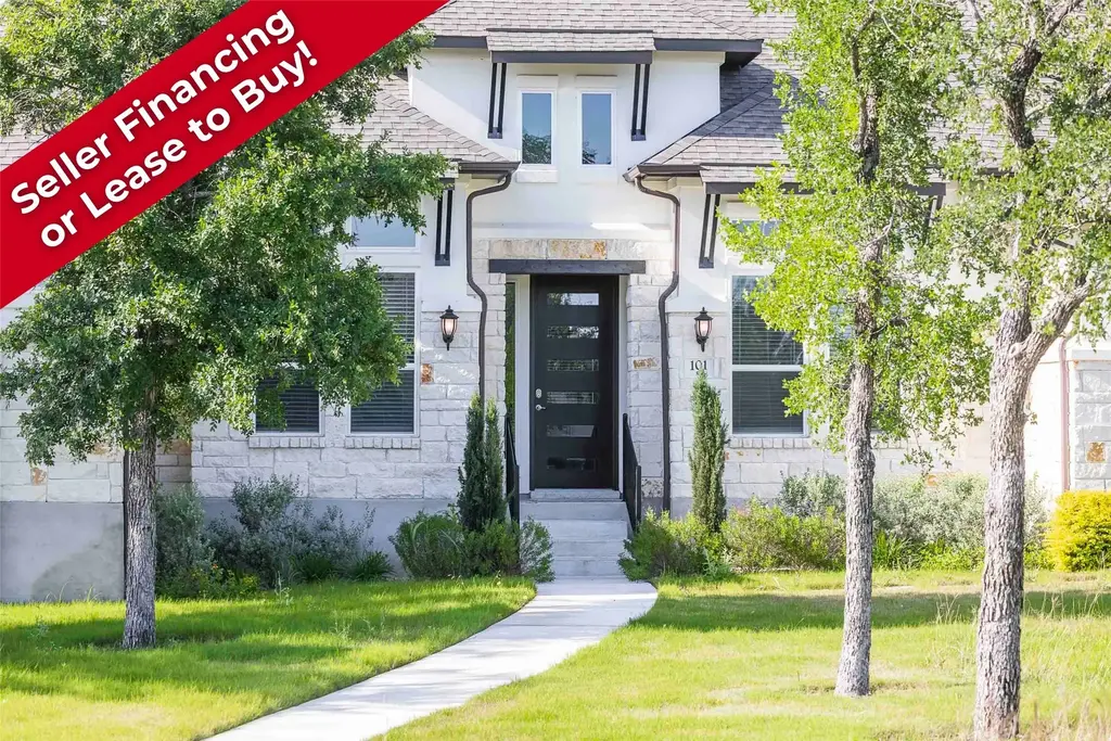 101 Woodstock Cir, Spicewood