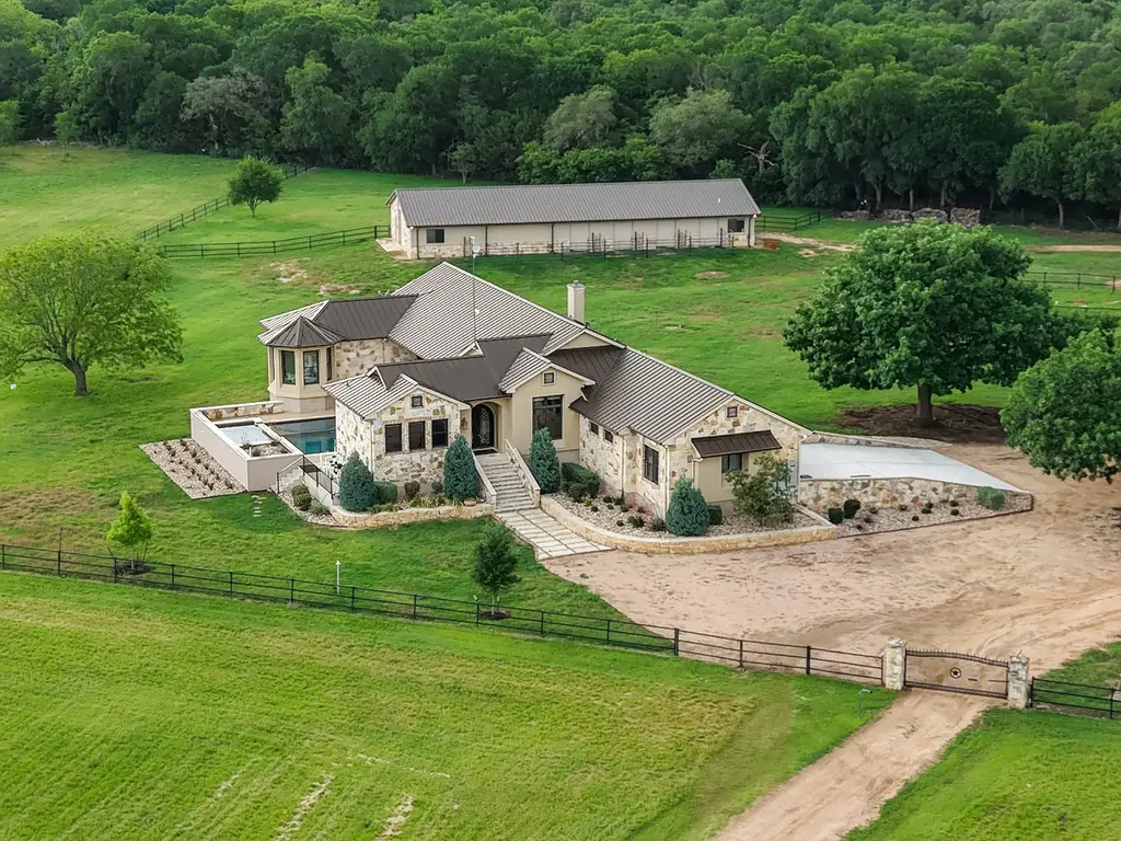 101 Spears Ranch Rd, Jarrell