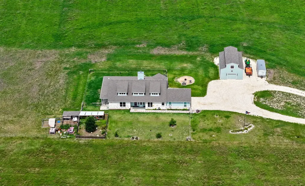 563 County Road 331, Granger