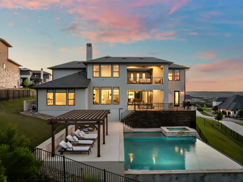 7017 Davenport Divide Rd, Austin