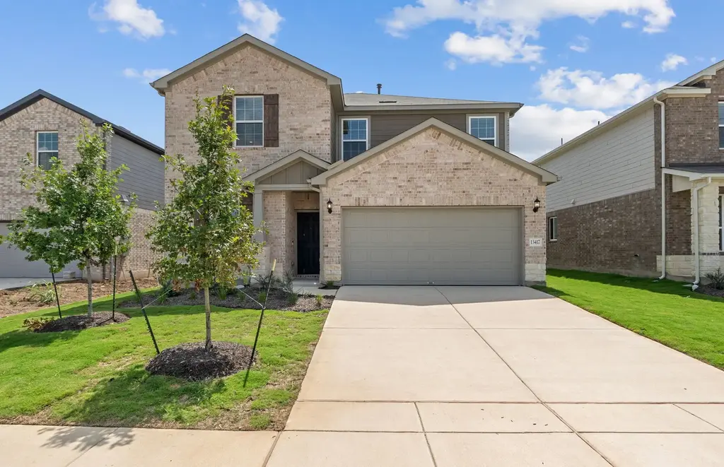 13417 Cerro Castellan Trce, Manor