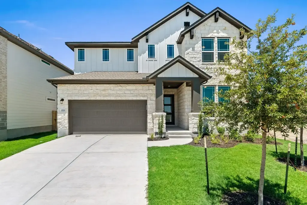 10804 Amistad Lane, Manor