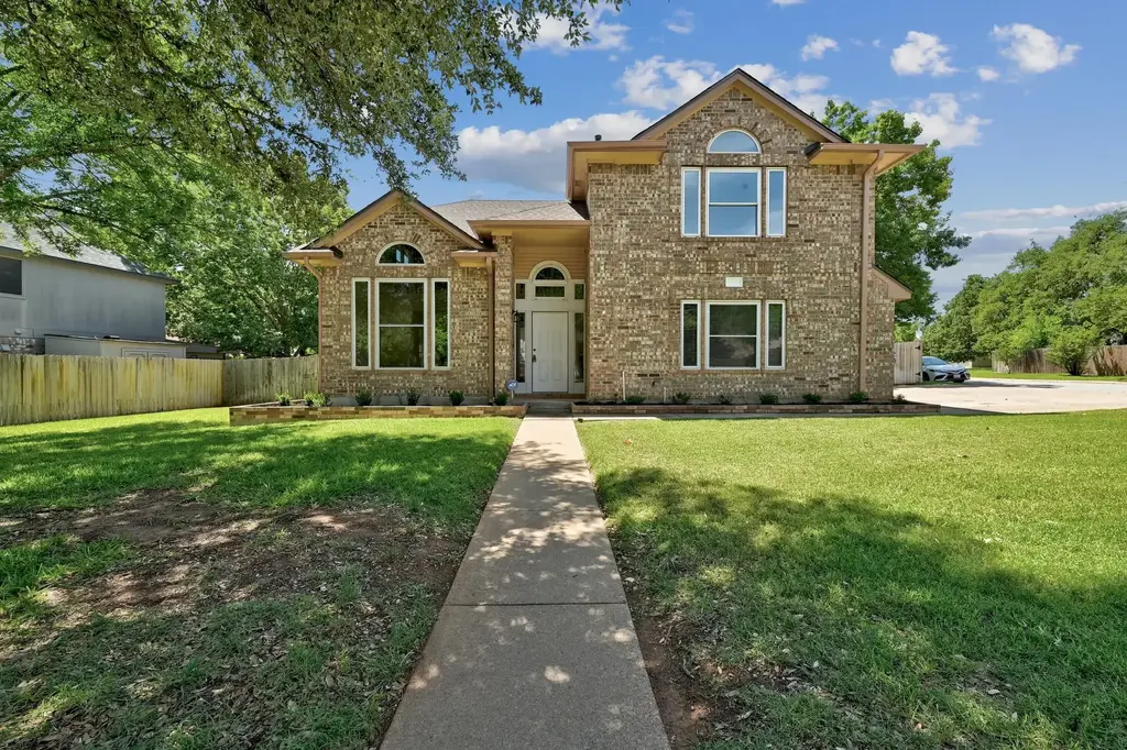 1605 Woods Blvd, Round Rock