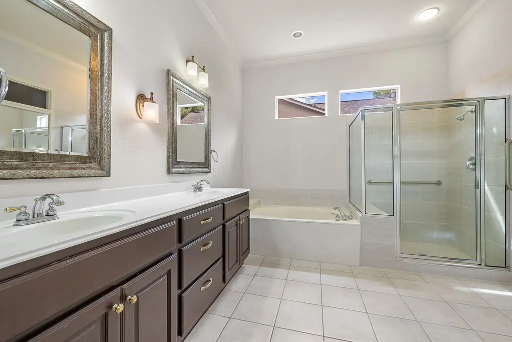 214 Lone Star Dr, Georgetown