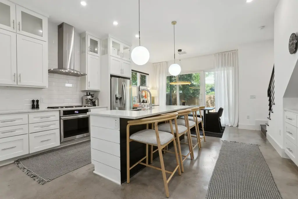 1904 W 39th St A, Austin