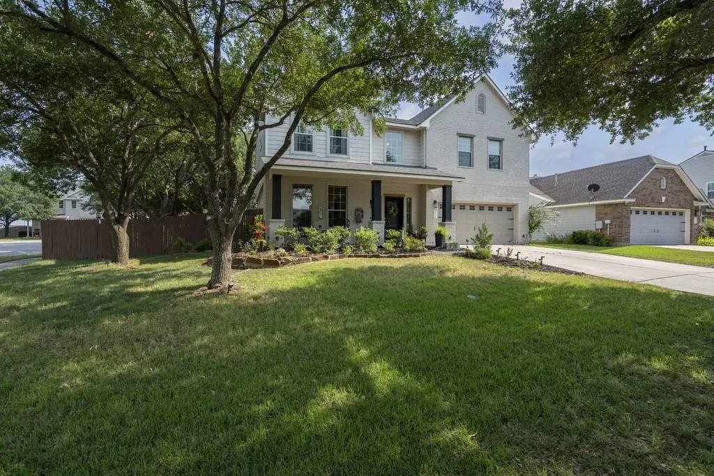 832 Hometown Pkwy, Kyle
