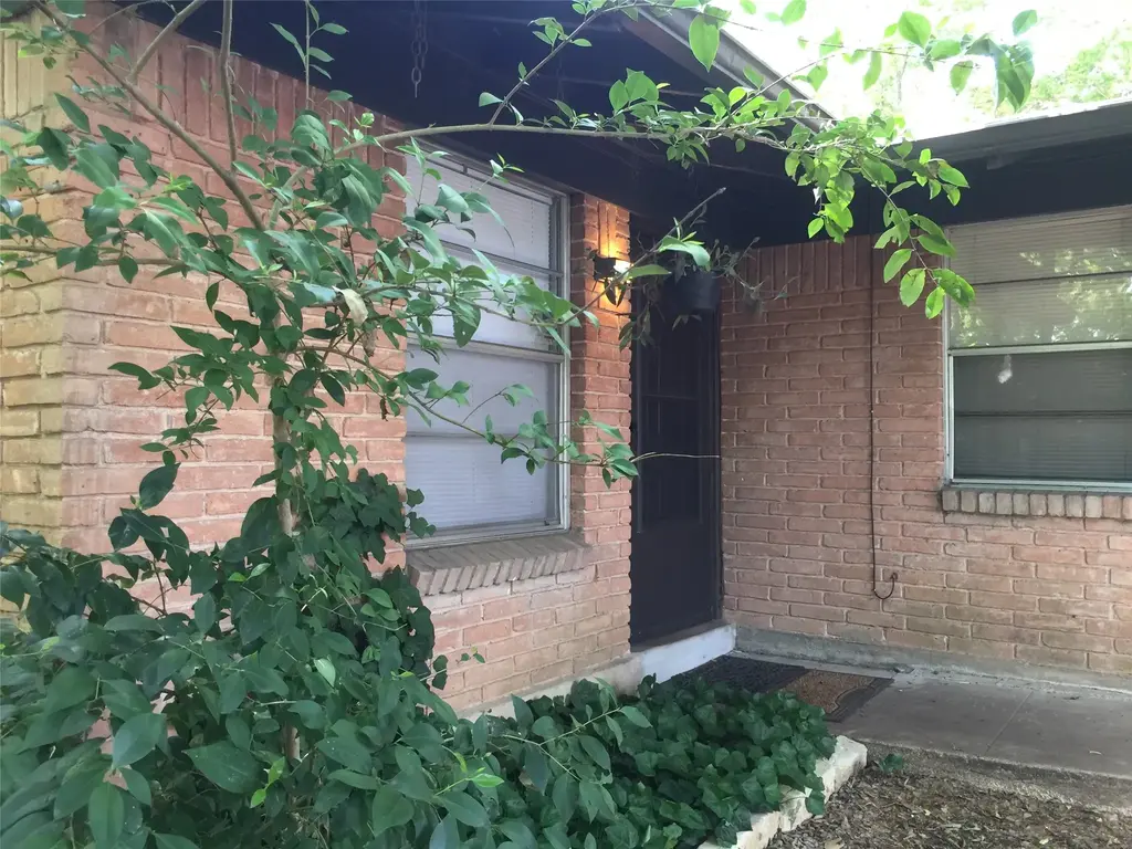 2403 Sherwood Ln, Austin