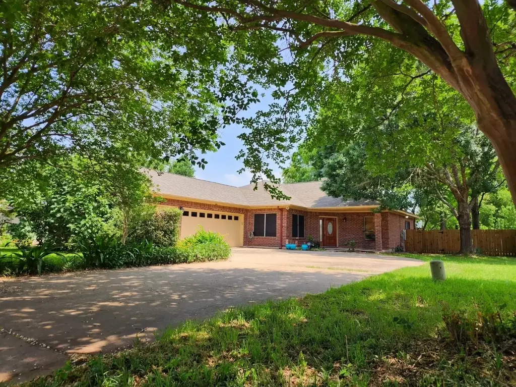 1726 Riverchase Ave, Smithville