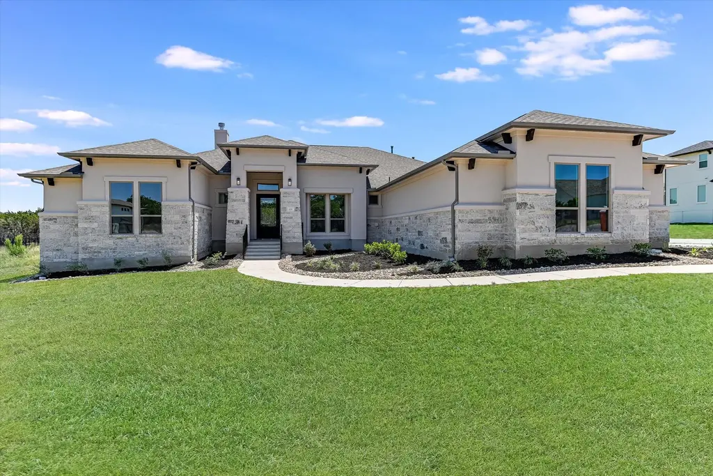 129 Rancho Deluxe, Liberty Hill