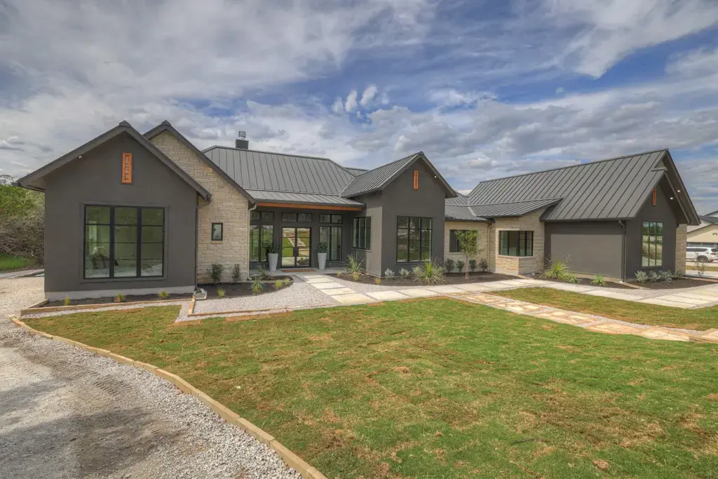 985 Malbec Loop, Canyon Lake