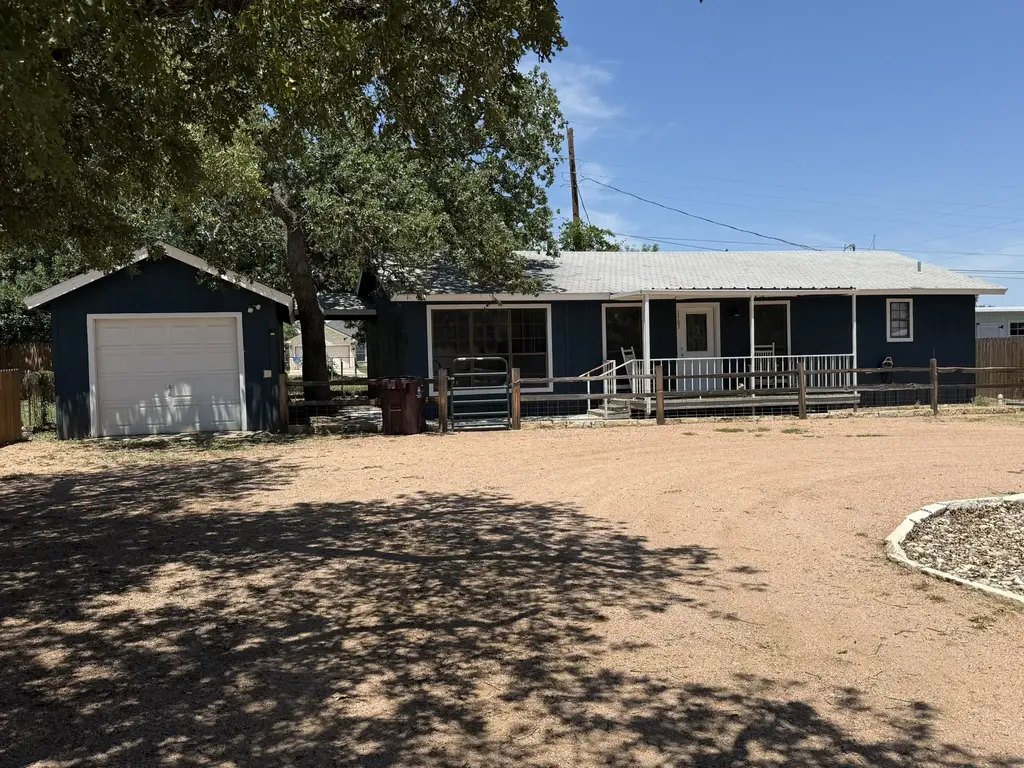 1503 Sioux Trl, Kingsland