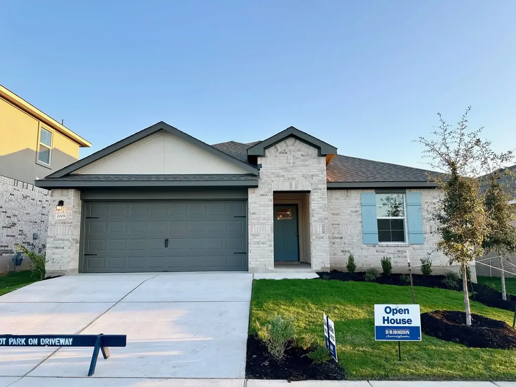 2008 Lazy Acres St, Leander