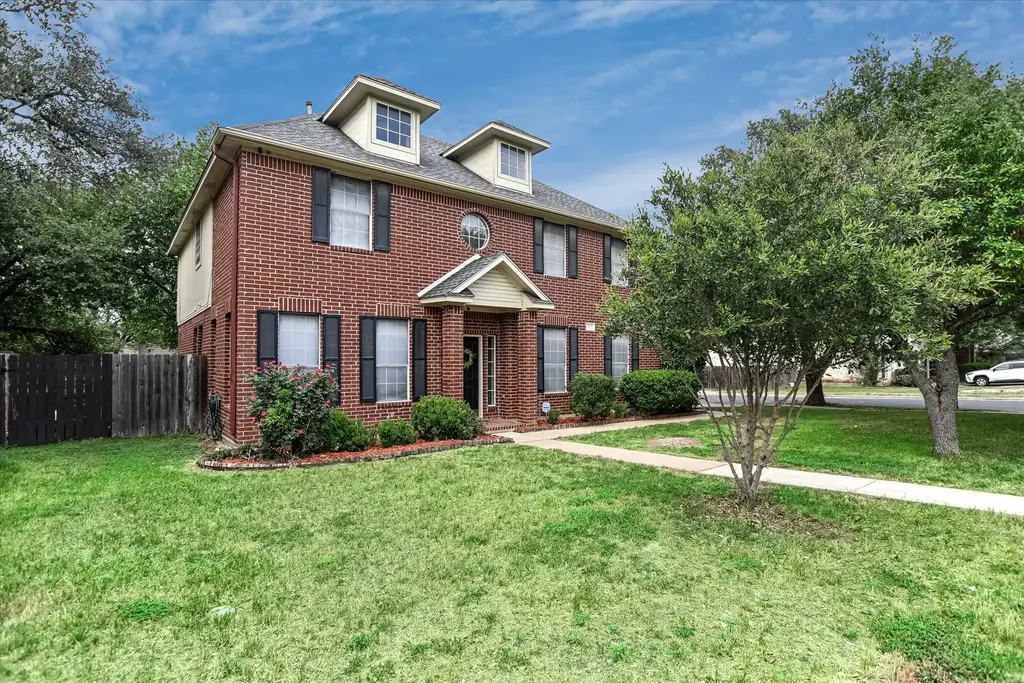 13022 Hunters Chase Dr, Austin