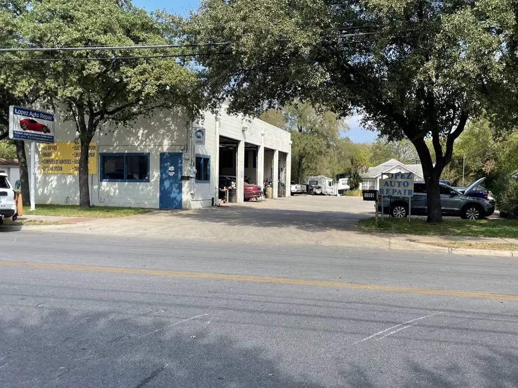 1900 Fortview Rd, Austin