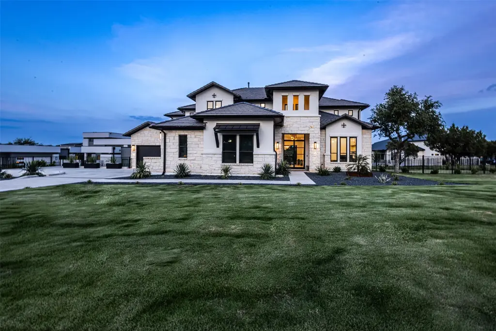 7417 Davenport Divide Rd, Austin