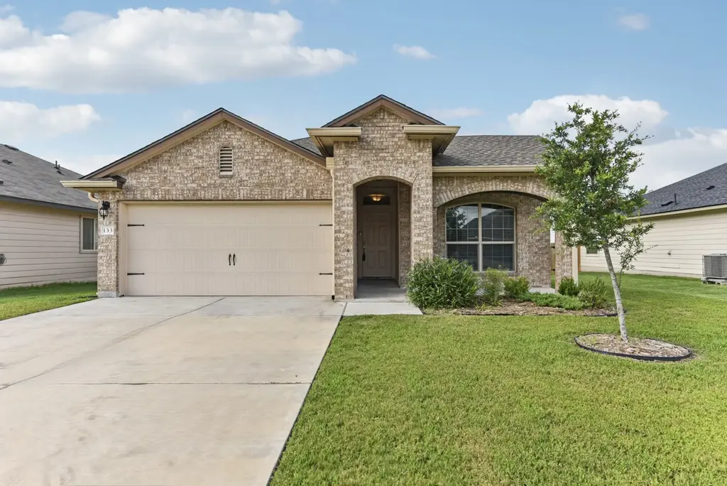 133 Nathaniel Dr, Taylor