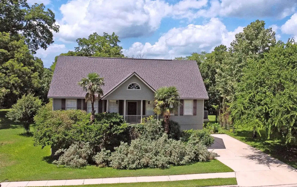325 Fair Ln, New Braunfels