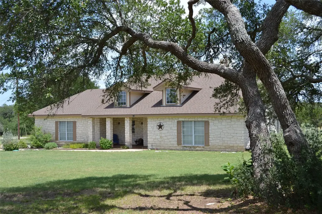 518 Clear Creek Ln, Dripping Springs
