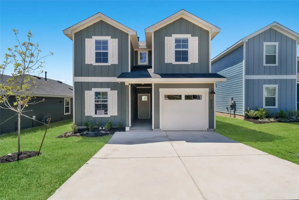 273 Celosia Loop, Uhland
