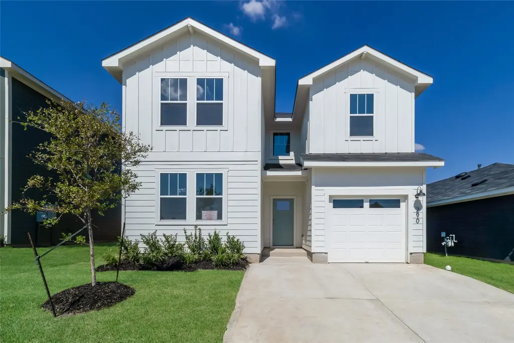 290 Celosia Loop, Uhland
