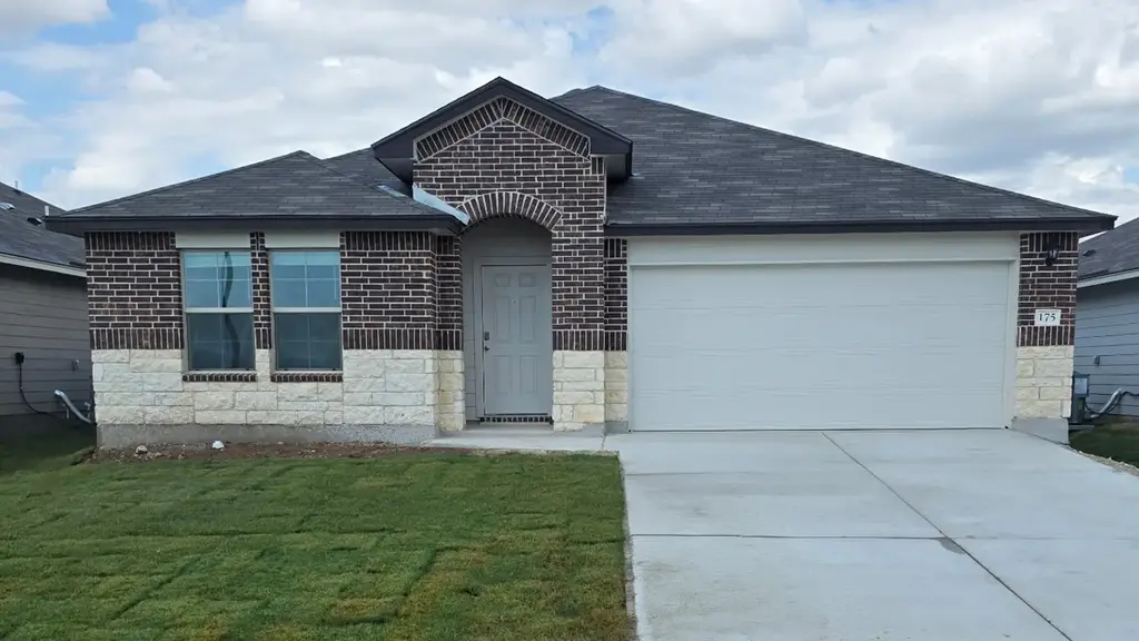 175 Rearden Blvd, Jarrell