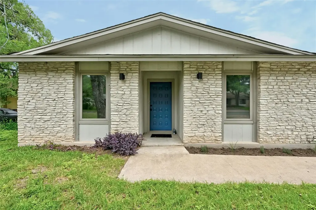 3326 Clarksburg Dr, Austin