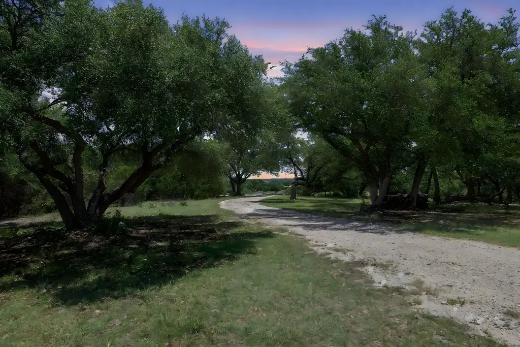 1201 County Road 229, Florence