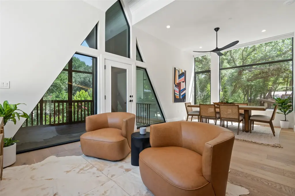 419 Brady Ln, Austin