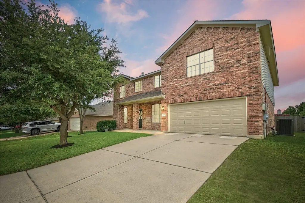 909 Rochester Castle Way, Pflugerville