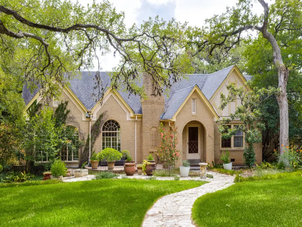 2611 Woodmont Ave, Austin