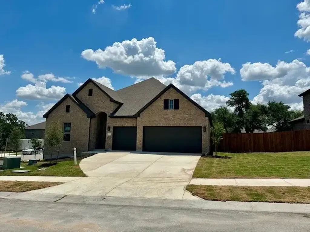 1116 Cole Estates Dr, Georgetown
