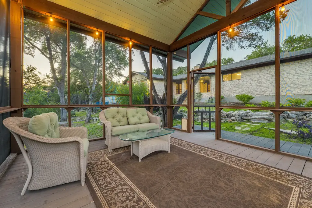 10701 Glass Mountain Trl, Austin