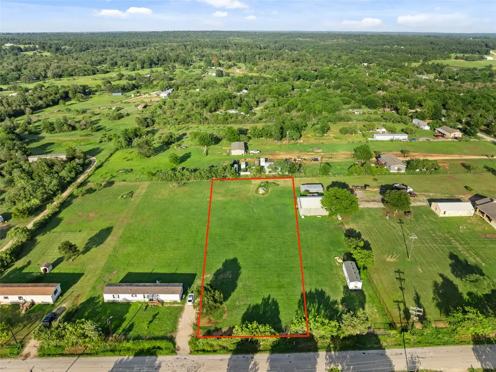 000 Plum St, Bastrop